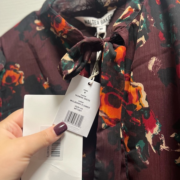 Walter Baker Yasmine Dress in Mulberry Flower, size M, NWT - Picture 5 of 6